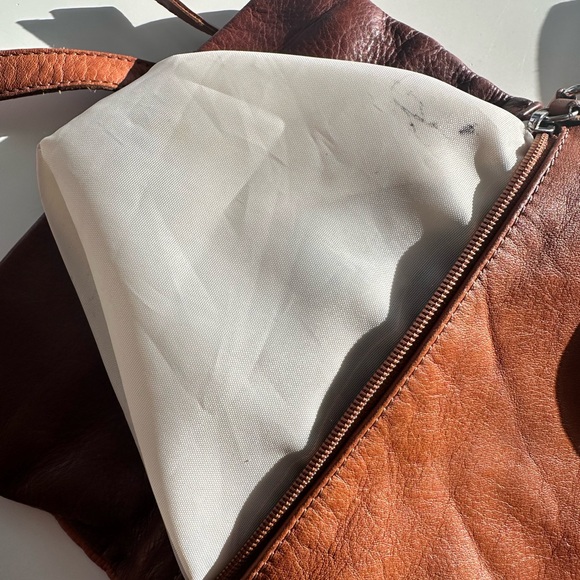 Borgo degle Etruschi Leather Crossbody Bag in Cognac Brown and chocolate brown - Picture 14 of 16